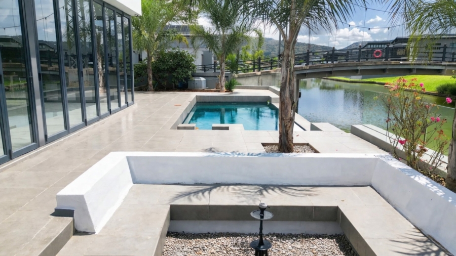 6 Bedroom Property for Sale in The Islands Estates North West